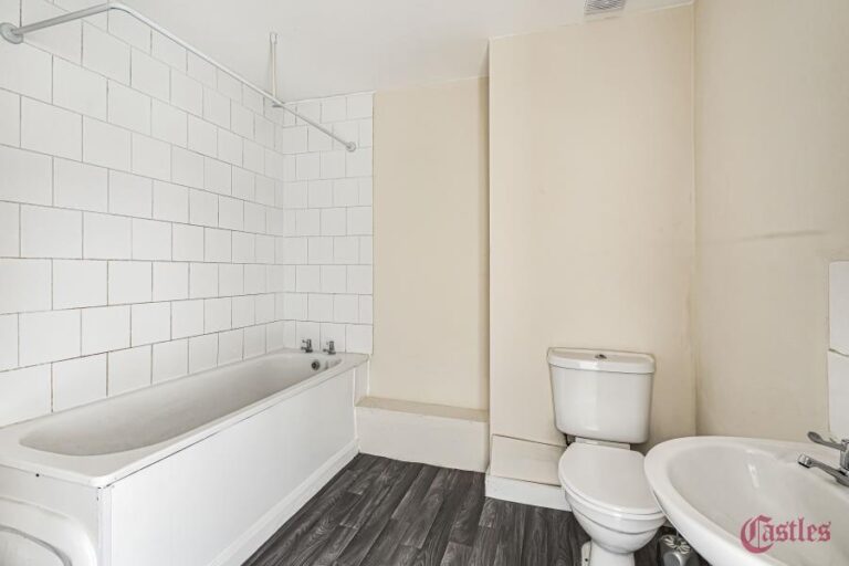 Hertford Road, Edmonton, N9 (2364045) Photo 4