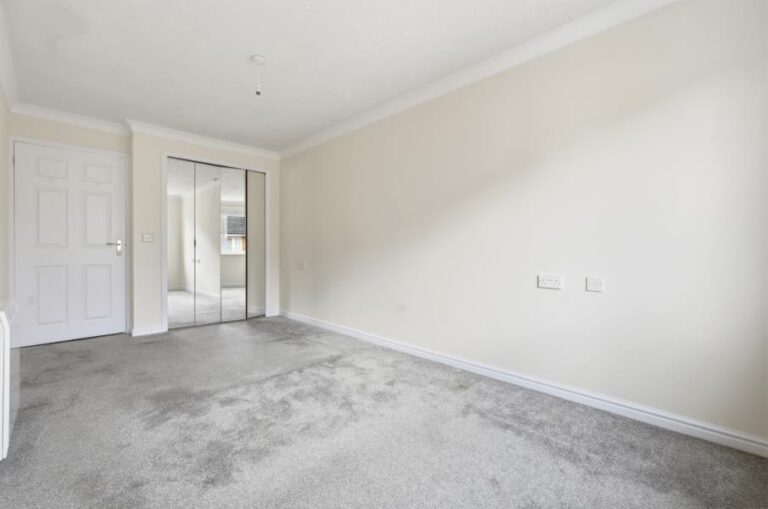 Silver Birch Court, Cheshunt, EN8 (2729541) Photo 4