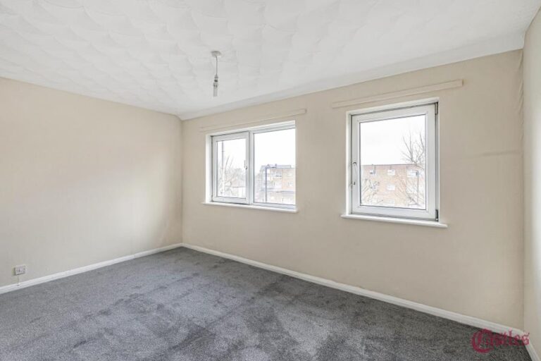Hertford Road, Edmonton, N9 (2364045) Photo 9