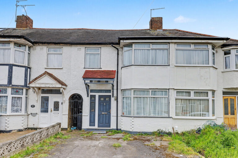 Lombard Avenue, Enfield