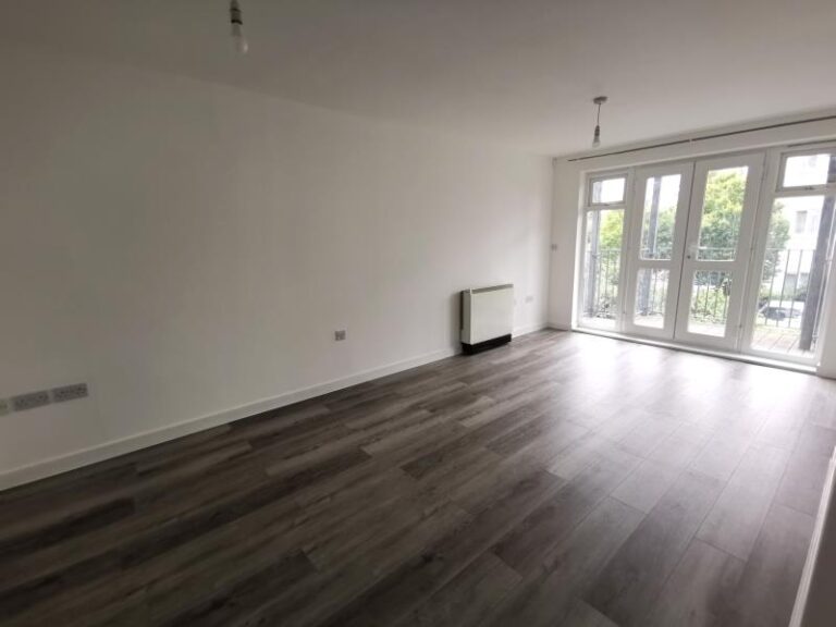 Acer Court, Enfield, EN3 (2613412) Photo 2