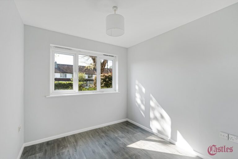 Hennessy Road, Edmonton, N9 (2307716) Photo 12