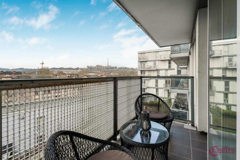 Chadwell Lane, Hornsey, N8 (2730763) Photo 7