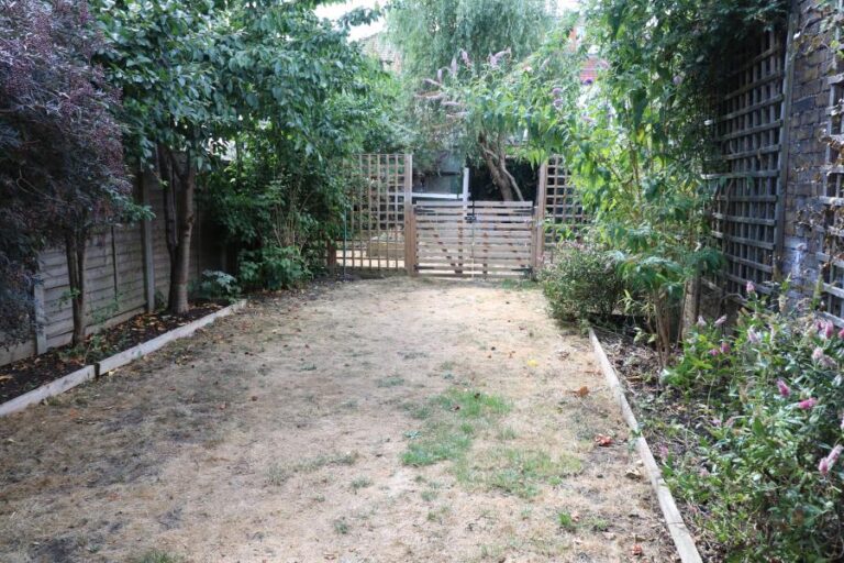 Totteridge Road, Enfield, EN3 (2447607) Photo 8