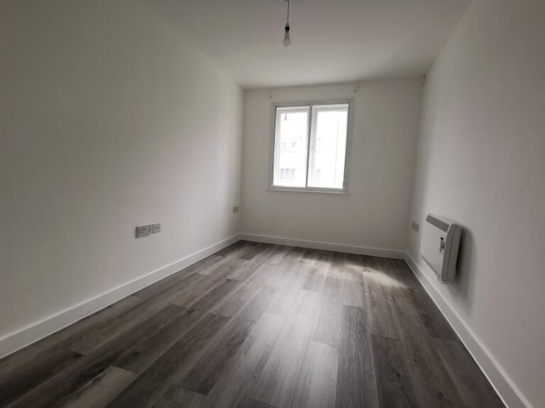 Acer Court, Enfield, EN3 (2613412) Photo 3