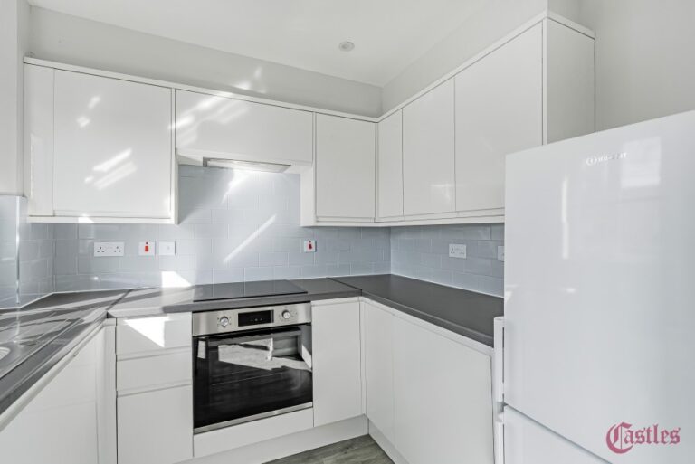 Hennessy Road, Edmonton, N9 (2307716) Photo 3