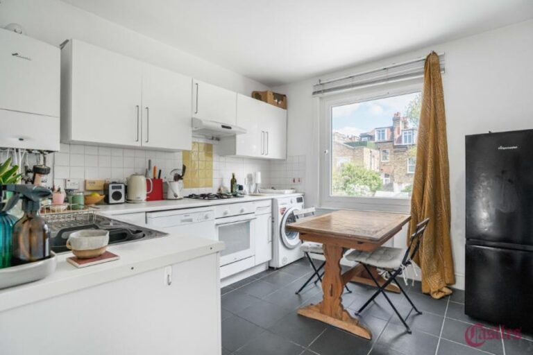 Ferme Park Road, Crouch End, N8 (2730728) Photo 2