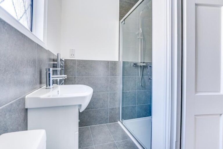 Hertford Road, Enfield, EN3 (2630081) Photo 8