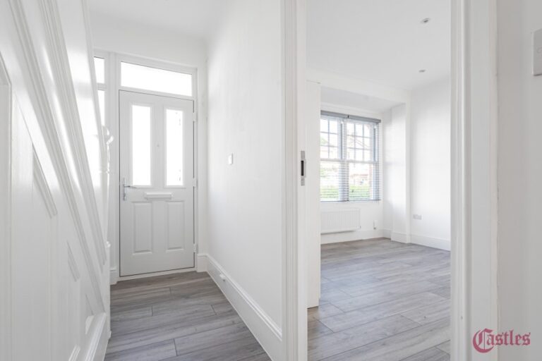 Russell Avenue, Wood Green, N22 (2731174) Photo 8