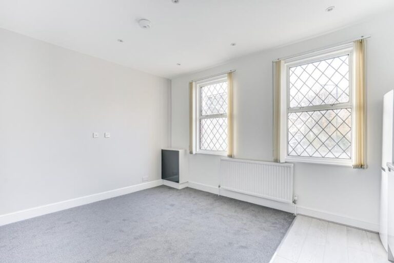 Hertford Road, Enfield, EN3 (2630081) Photo 9