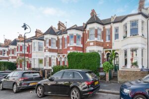 Rathcoole Avenue, N8