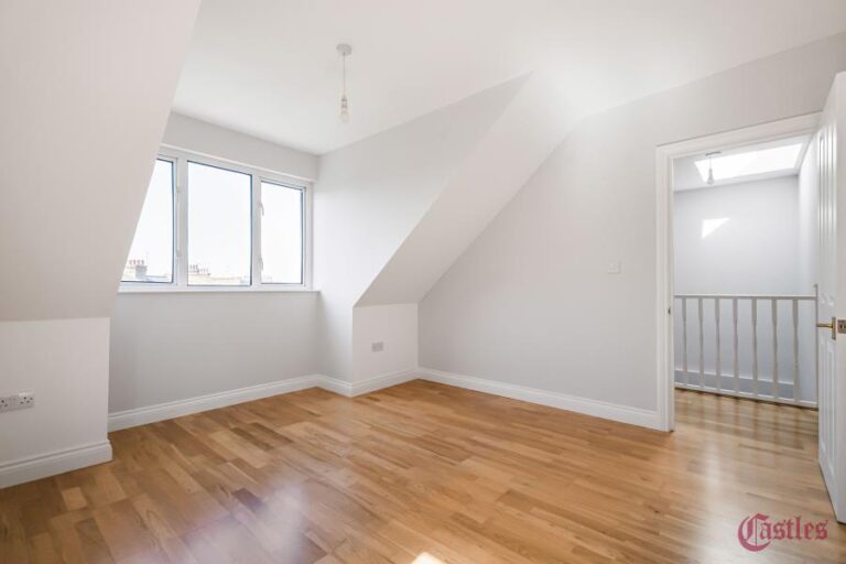 Alexandra Park Road, Muswell Hill, N10 (2730869) Photo 12