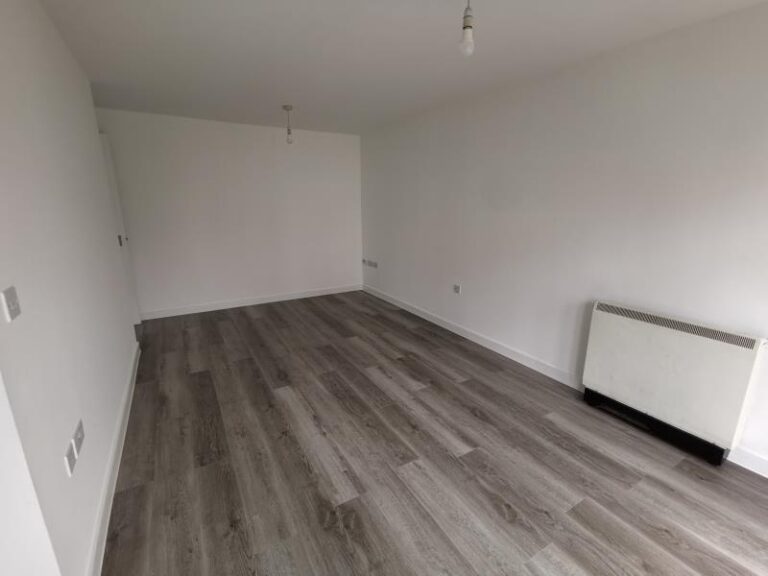 Acer Court, Enfield, EN3 (2613412) Photo 4