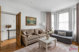 Palmerston Crescent, N13