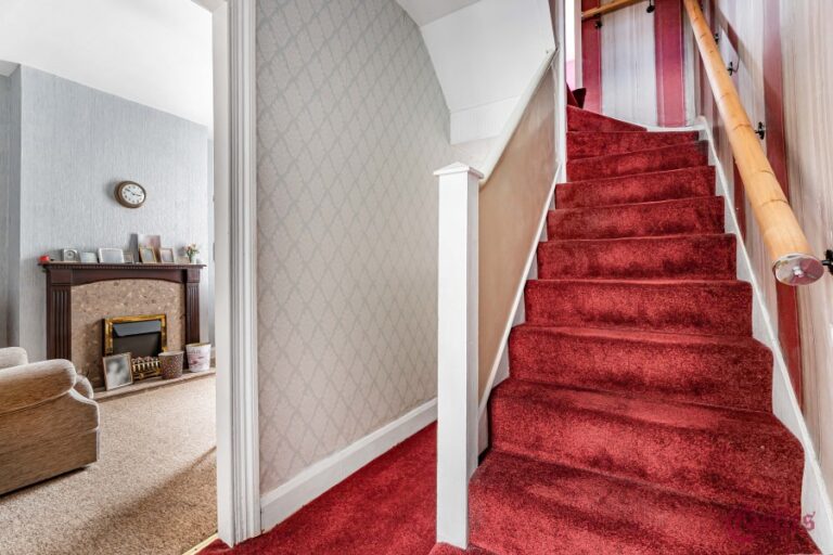 Medcalf Road, Enfield EN3 6HL (2731764) Photo 2