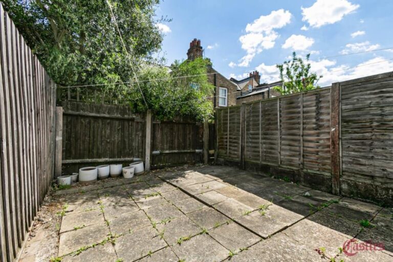 Moselle Avenue, Wood Green, N22 (2731620) Photo 6