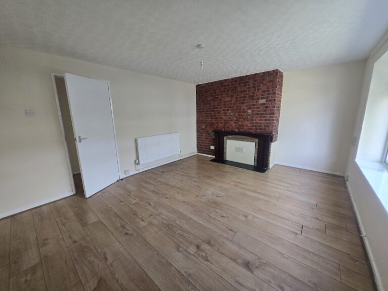 Hertford Road, Enfield EN3 5JN (2732210) Photo 3