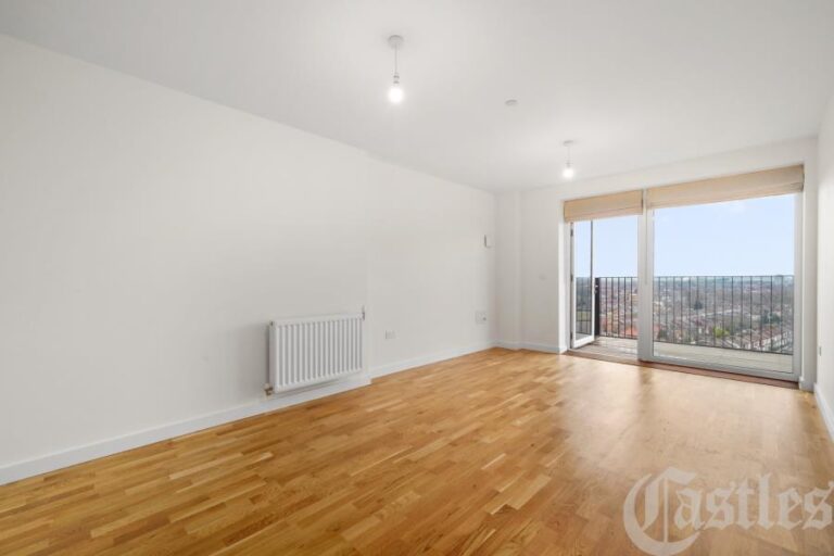 Altitude Point, Hornsey, N8 (2548552) Photo 4