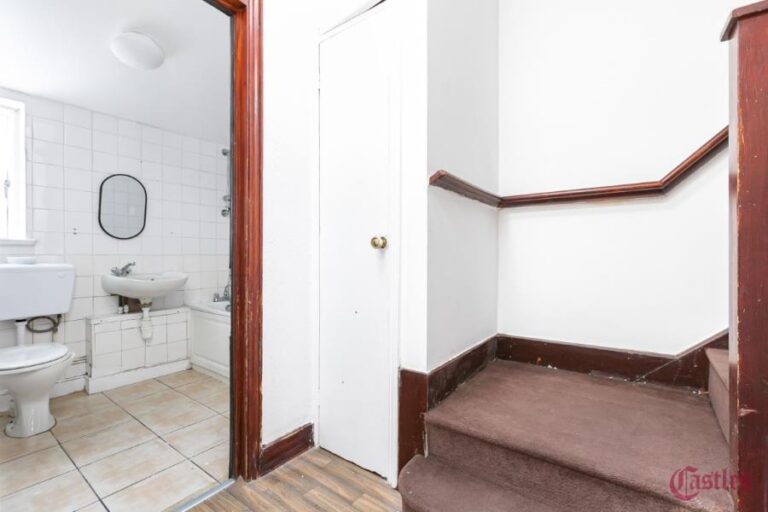 Moselle Avenue, Wood Green, N22 (2731620) Photo 4