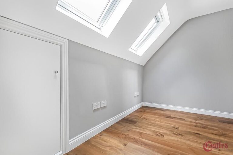 Cedar Road, Enfield, EN2 (2731613) Photo 21