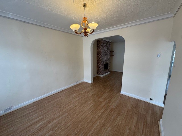 Kingsway, Enfield, EN3 (2711158) Photo 12