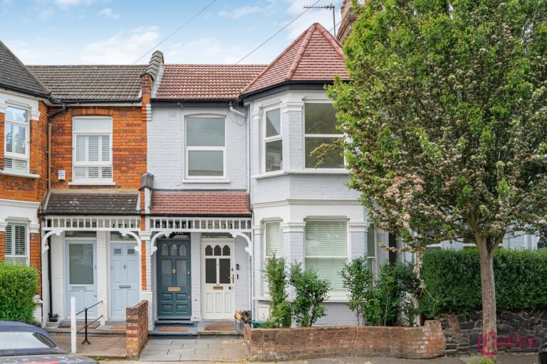 North View Road, N8