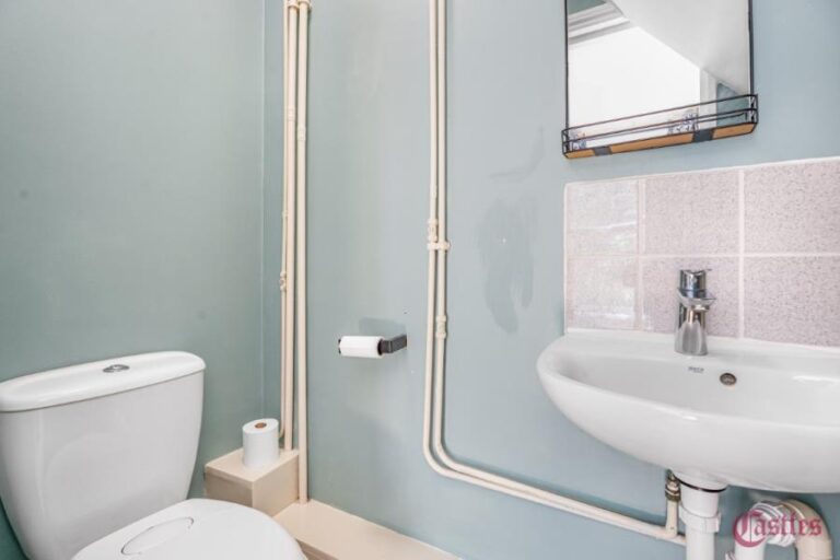 Tottenhall Road, Palmers Green, N13 (2731253) Photo 17