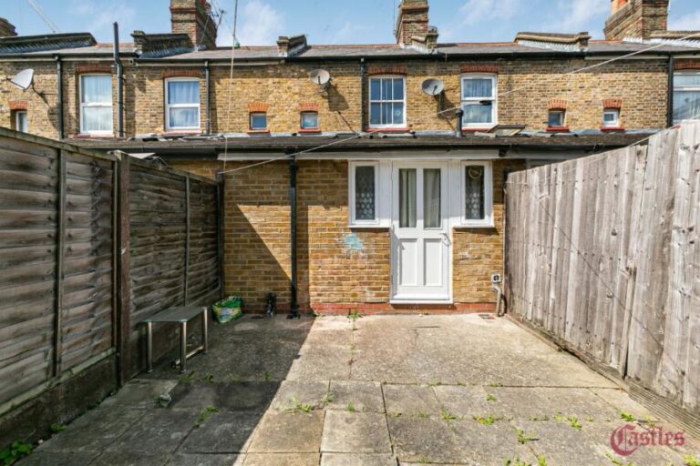 Moselle Avenue, Wood Green, N22 (2731620) Photo 12