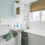 London Road, Enfield, EN2 (2731472) Photo 2