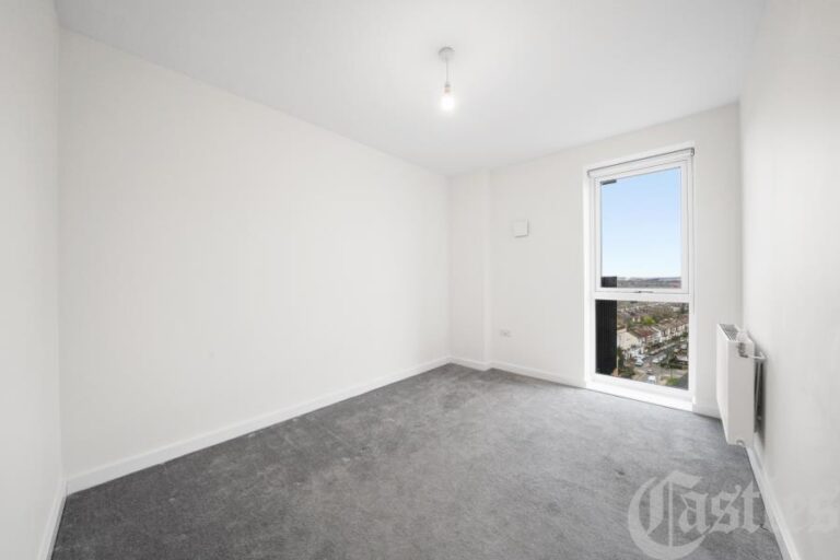 Altitude Point, Hornsey, N8 (2548552) Photo 11