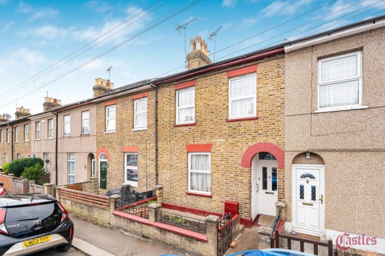 Medcalf Road, Enfield EN3 6HL