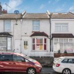 Tottenhall Road, Palmers Green, N13 (2731253) Photo 1