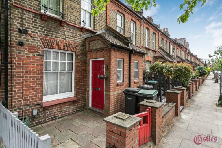 Moselle Avenue, Wood Green, N22 (2731620) Photo 18