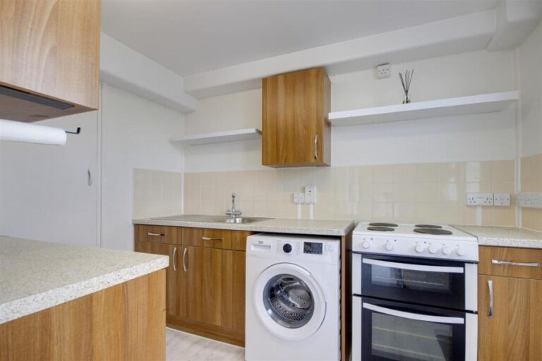 Herm House, Eastfield Road Enfield, EN3 (2732140) Photo 3