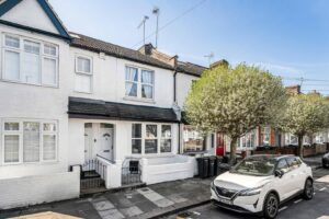 Sunnyside Road South, London