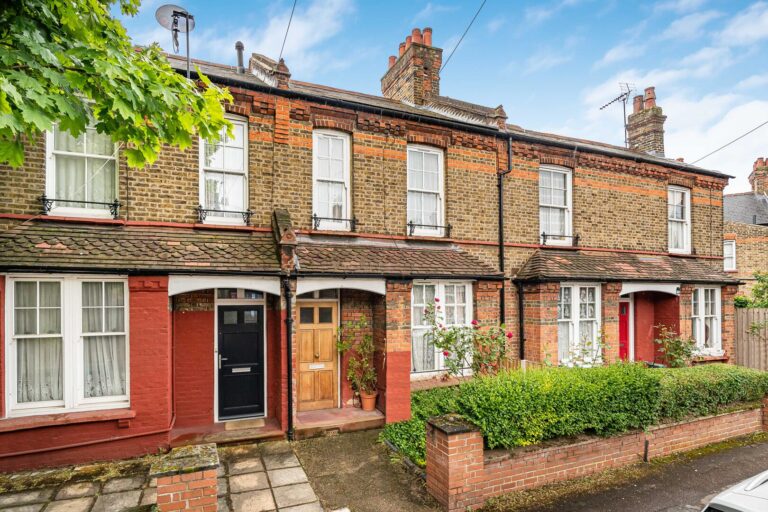 Morley Avenue, N22