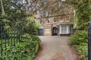 Hornsey Lane, N6