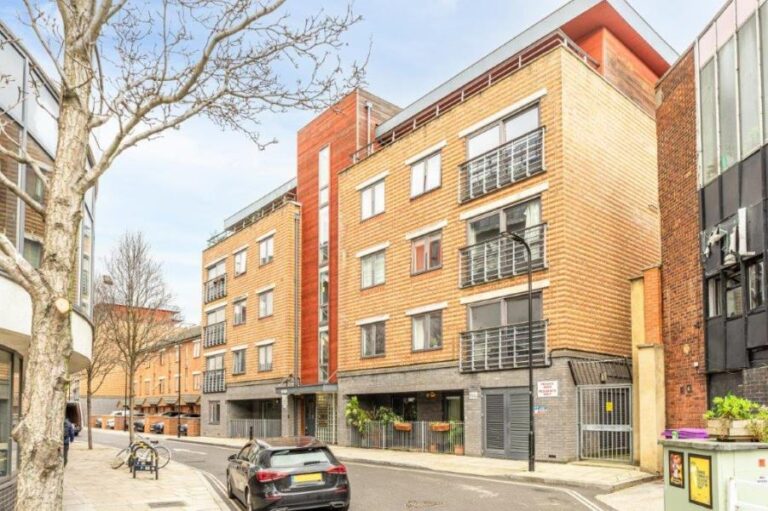 Mackintosh Lane, Hackney, E9 (2631041) Photo 11