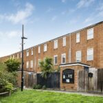 Castle Close, Hackney, E9 (2721237) Photo 17
