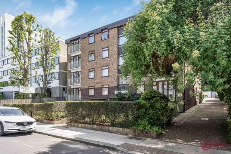 Knightswood Court, Avenue Road, N6