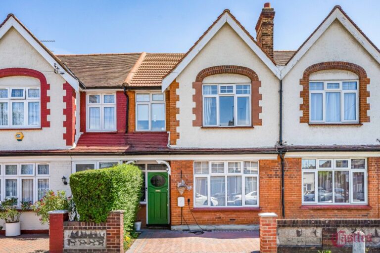 Brook Crescent, Edmonton, N9