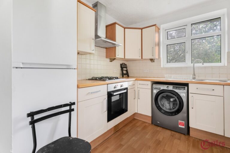 The Grange, Grange View Road, Whetstone N20 (2733052) Photo 2