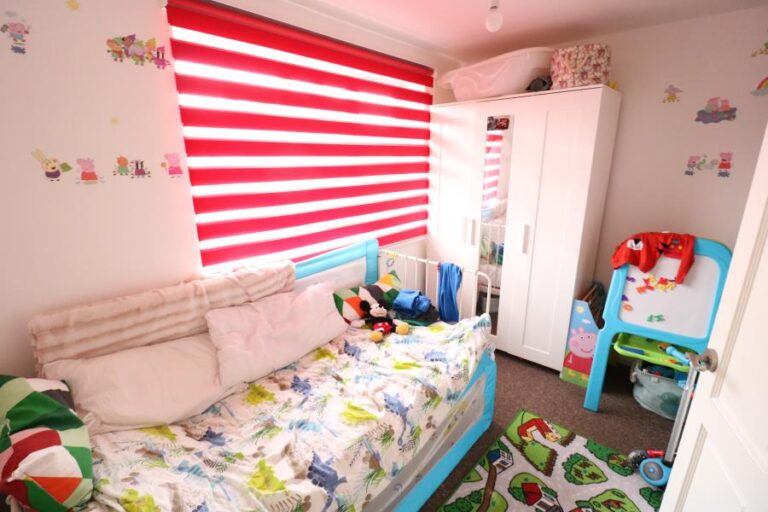 Ordnance Road, Enfield, EN3 (2213857) Photo 6