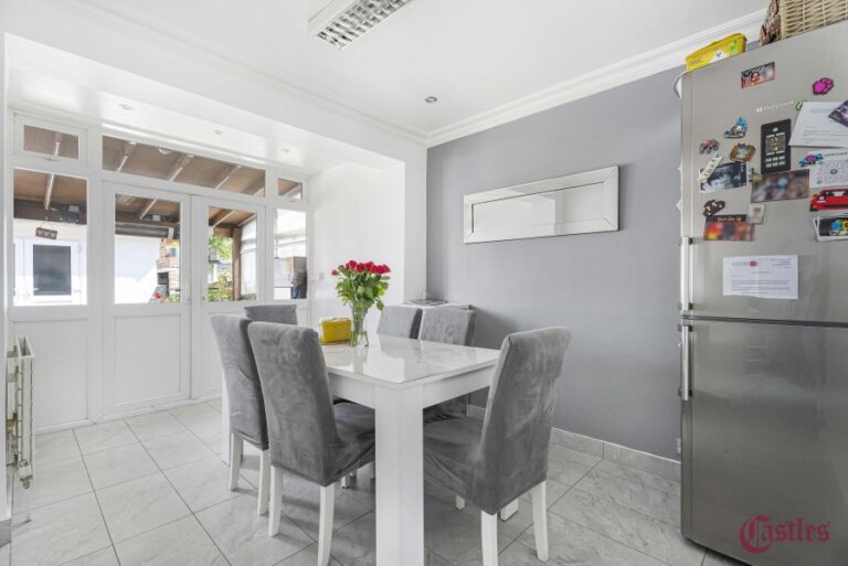 Leyburn Road, Edmonton, N18 (2733034) Photo 4