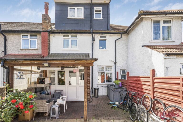 Leyburn Road, Edmonton, N18 (2733034) Photo 19