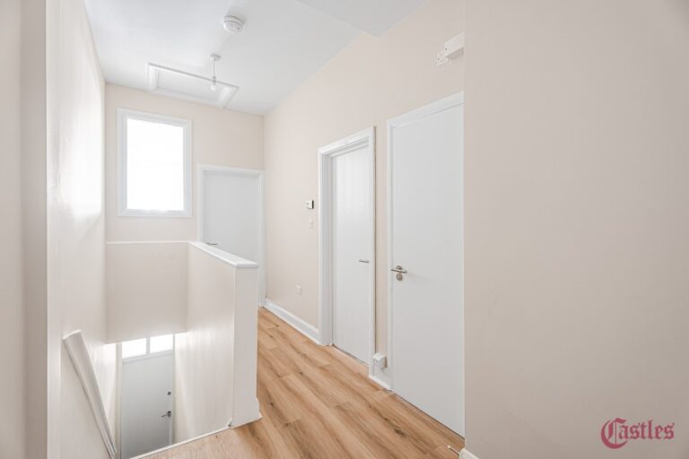Arcadian Gardens, Wood Green London N22 (2732328) Photo 8