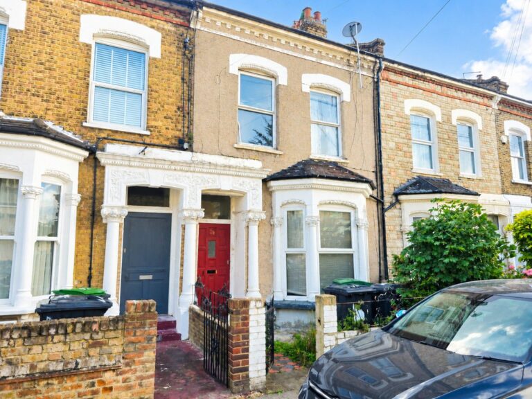 Newlyn Road, Tottenham