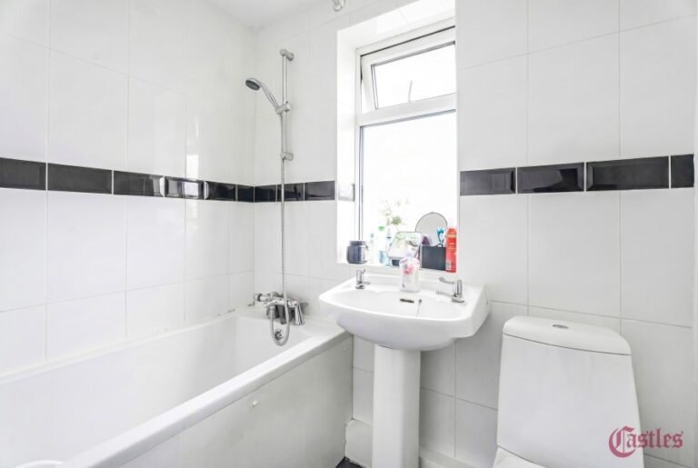 Leyburn Road, Edmonton, N18 (2733034) Photo 7