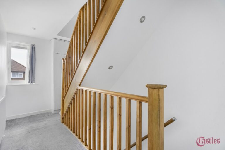 Leyburn Road, Edmonton, N18 (2733034) Photo 12