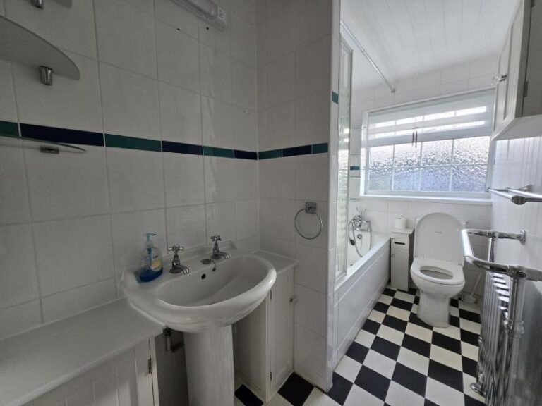 Prospect Road, Cheshunt, EN8 (2705541) Photo 4